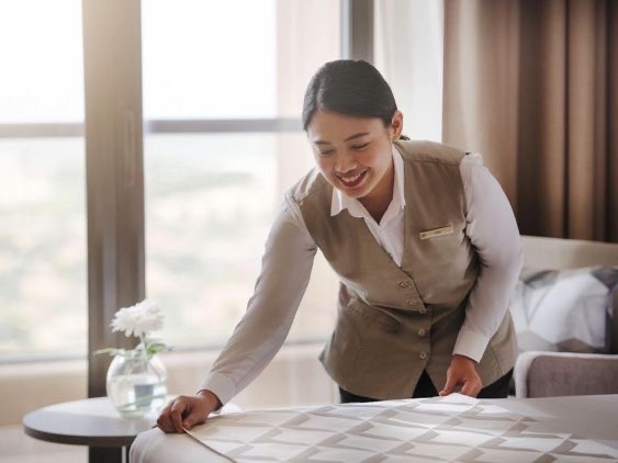 Đơn Nhà hàng, Khách sạn