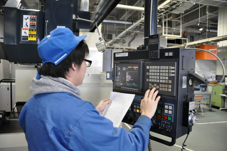 Tuyển Dụng Kỹ Sư CNC